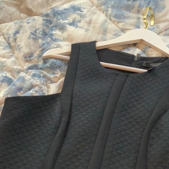 BCBG Maxazria Black Sleeveless Quilted Mini Dress sz 12 - Picture 7 of 7